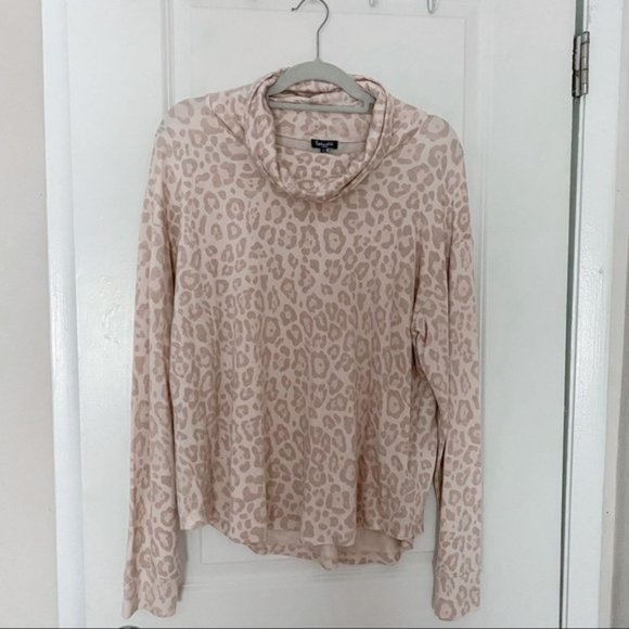 SPLENDID Cowl Neck Leopard Pullover Sweatshirt L - Picture 3 of 5